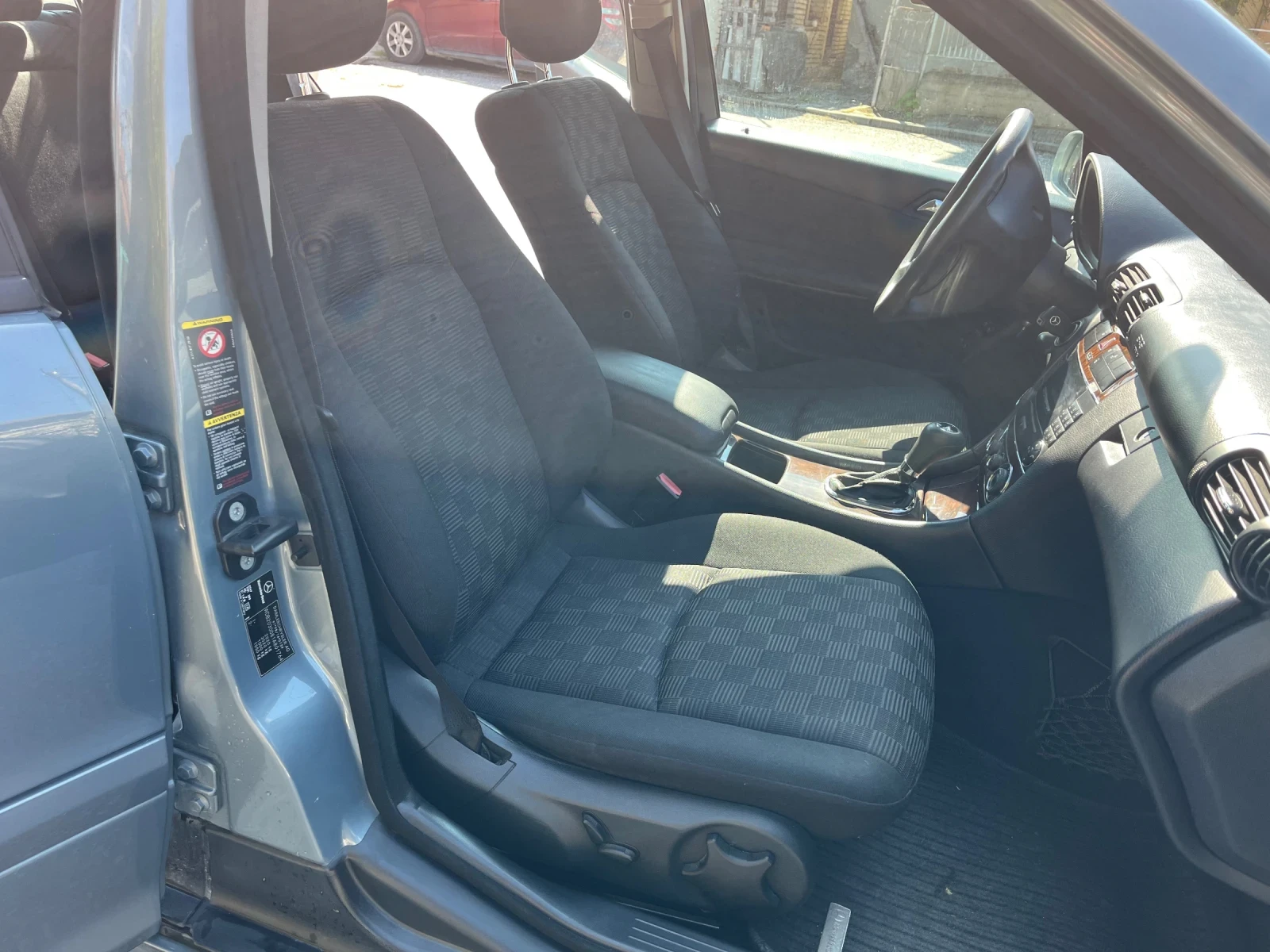 Mercedes-Benz C 220 Facelift, снимка 6 - Автомобили и джипове - 54579997
