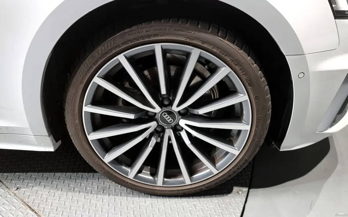 Audi A5 40 TFSI * Distronic* Подгр/Обдух* 360* HeadsUp* Bl, снимка 4 - Автомобили и джипове - 54725675