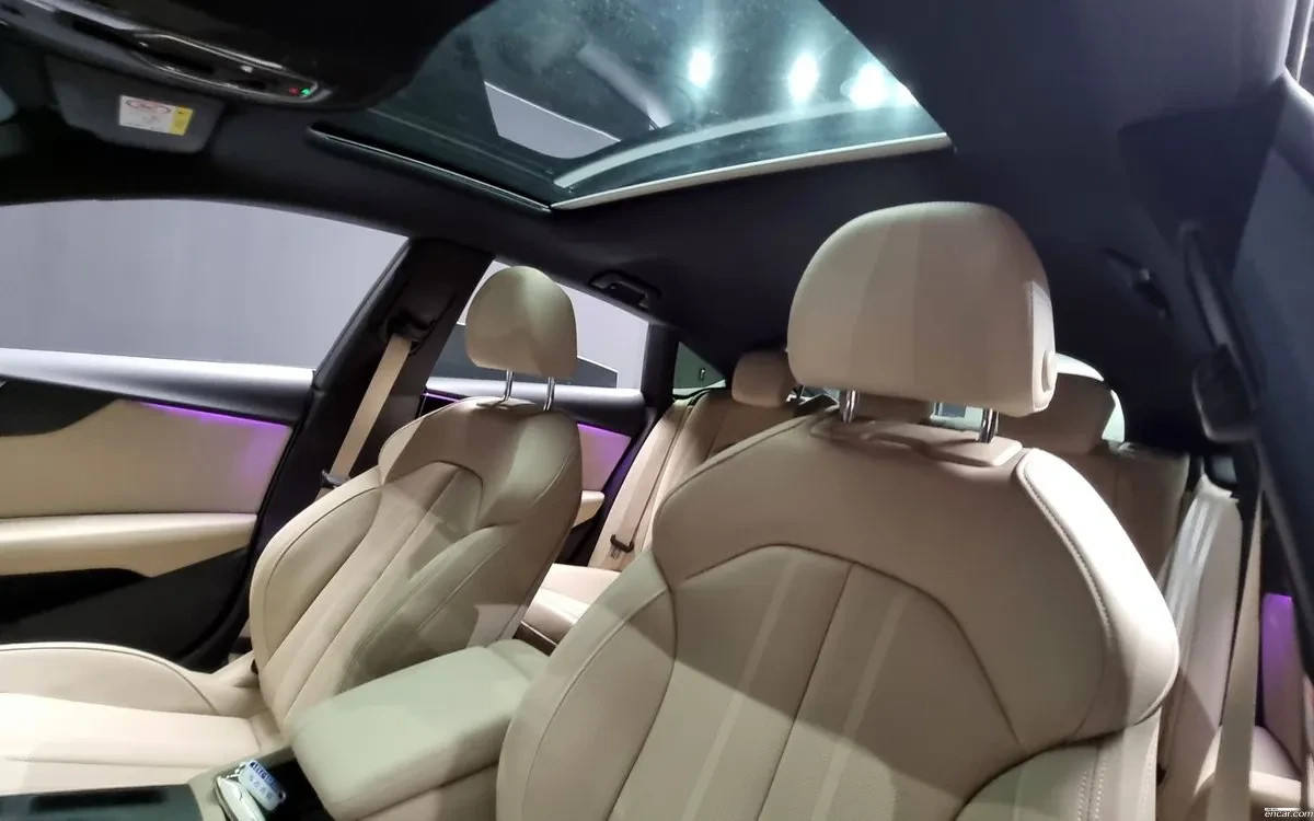 Audi A5 40 TFSI * Distronic* Подгр/Обдух* 360* HeadsUp* Bl, снимка 16 - Автомобили и джипове - 54725675