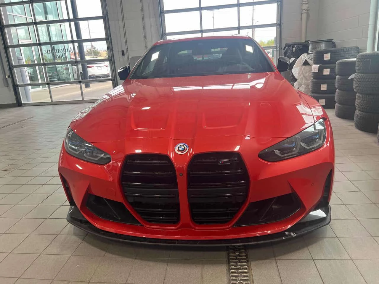 BMW M4 Competition M xDrive  CARFAX, снимка 6 - Автомобили и джипове - 54837942