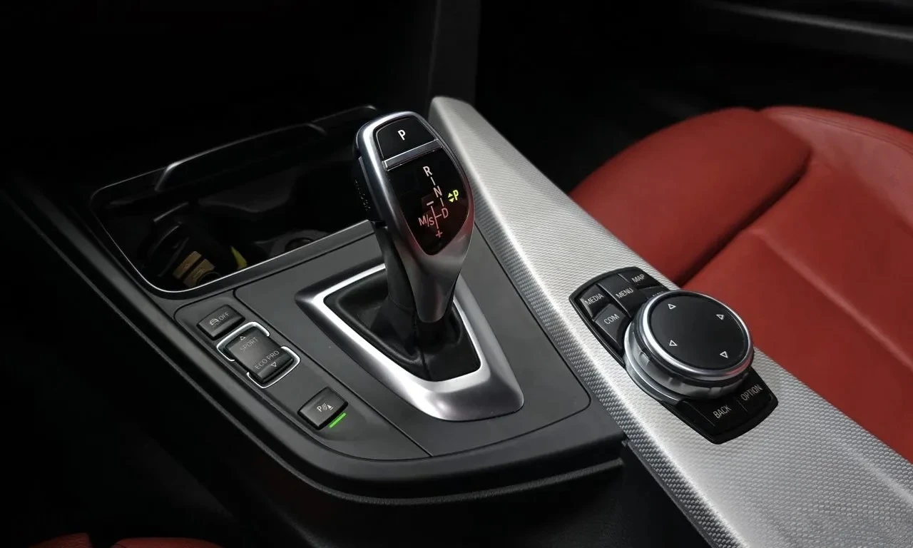 BMW 330 330M HeadUp/ Disi Tronic. Подгрев, снимка 8 - Автомобили и джипове - 54943917