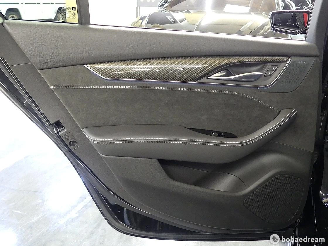 Cadillac Cts CT5-V Blackwing НАЛИЧНА КРАЙНА ЦЕНА, снимка 16 - Автомобили и джипове - 55238018