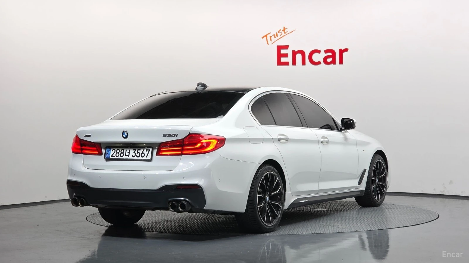 BMW 530 XDRIVE/M-SPORT/DRIVE-ASSISTS, снимка 3 - Автомобили и джипове - 55688419