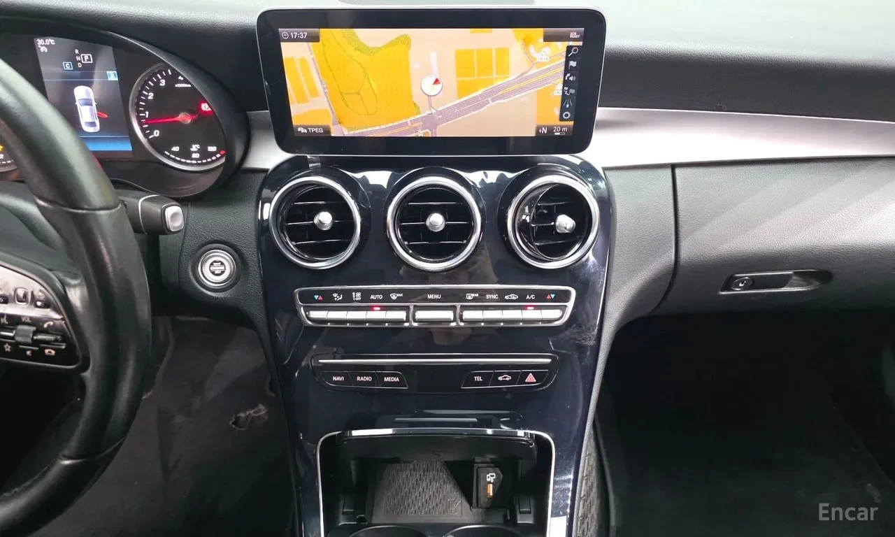 Mercedes-Benz C 200 / ЦЕНА ДО БЪЛГАРИЯ С ВСИЧКИ ТАКСИ ДО БЪЛГАРИЯ /, снимка 14 - Автомобили и джипове - 56130908