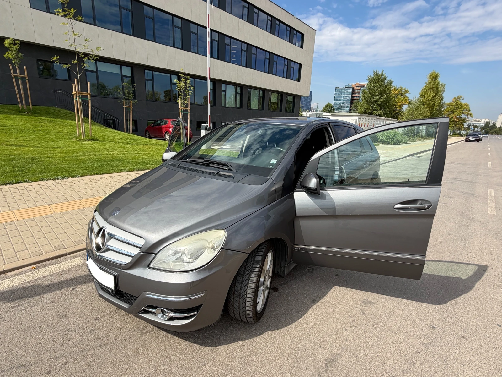 Mercedes-Benz B 170, снимка 14 - Автомобили и джипове - 56150464