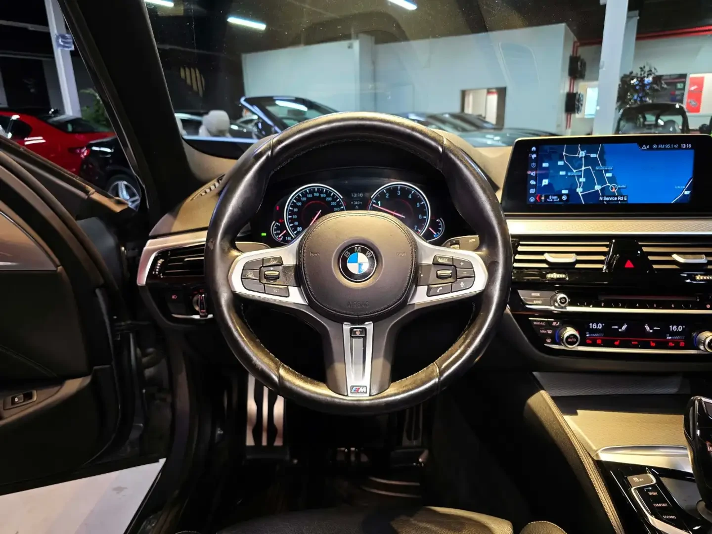 BMW 530 ������ ��� ������������/M-SPORT/HUD/�������� ����� | Mobile.bg � ����������� 12