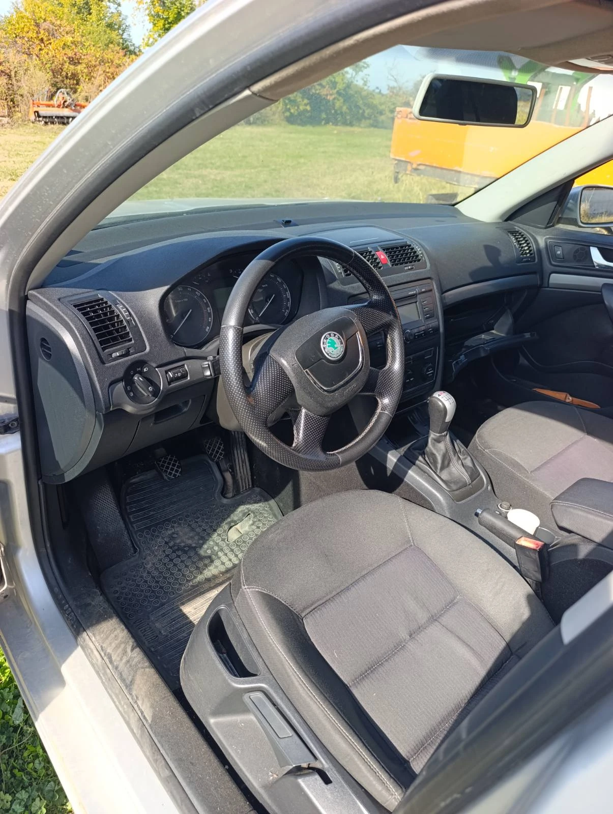 Skoda Octavia 1.9 4x4, снимка 6 - Автомобили и джипове - 56601422