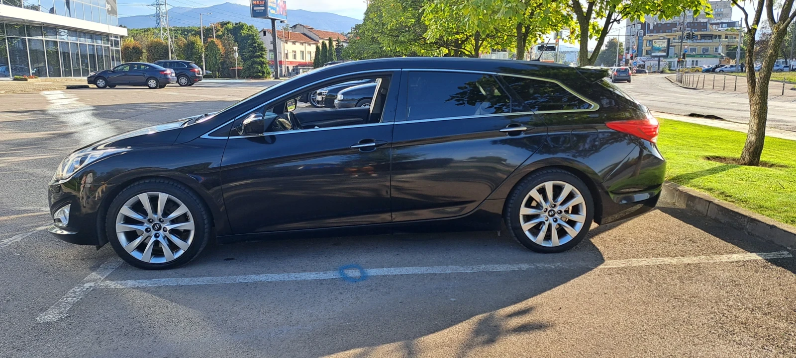 Hyundai I40 Premium, снимка 2 - Автомобили и джипове - 56728315