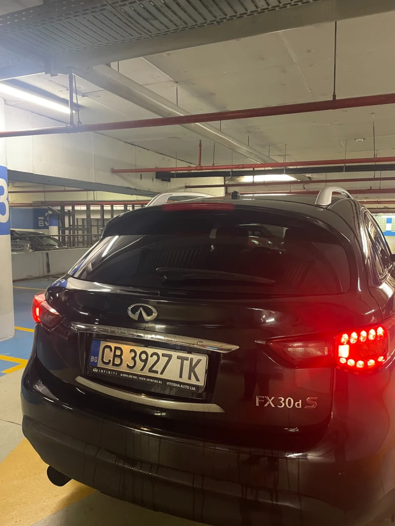 Infiniti Fx 30 Infiniti FX30 d S, снимка 4 - Автомобили и джипове - 52655431
