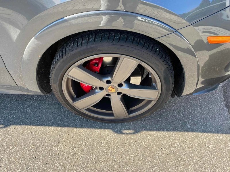 Porsche Cayenne GTS * * CARFAX * * АВТО КРЕДИТ * * , снимка 11 - Автомобили и джипове - 52708468