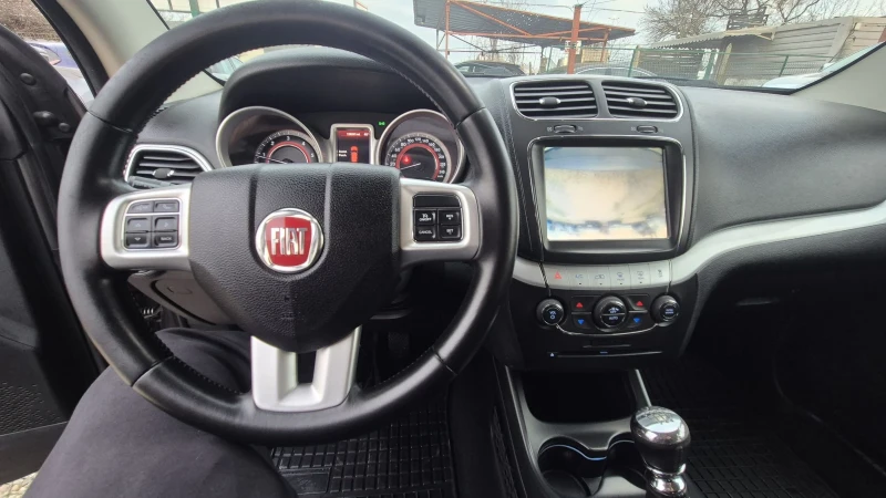 Fiat Freemont 2.0 MULTIJET 7места НАВИ КАМЕРА КОЖА ЛИЗИНГ ВИДЕО , снимка 7 - Автомобили и джипове - 52778228