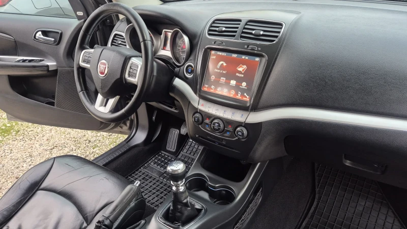 Fiat Freemont 2.0 MULTIJET 7места НАВИ КАМЕРА КОЖА ЛИЗИНГ ВИДЕО , снимка 11 - Автомобили и джипове - 52778228