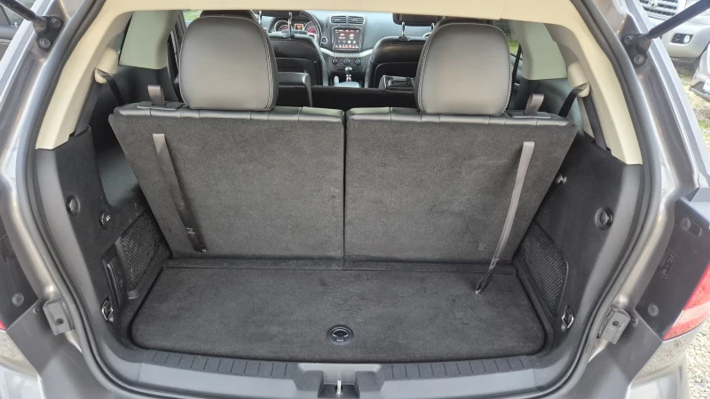 Fiat Freemont 2.0 MULTIJET 7места НАВИ КАМЕРА КОЖА ЛИЗИНГ ВИДЕО , снимка 13 - Автомобили и джипове - 52778228