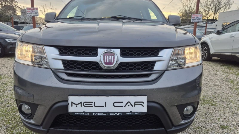 Fiat Freemont 2.0 MULTIJET 7места НАВИ КАМЕРА КОЖА ЛИЗИНГ ВИДЕО , снимка 2 - Автомобили и джипове - 52778228