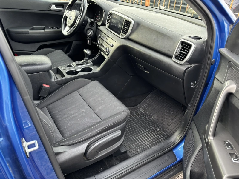 Kia Sportage 1, 6D 2WD 7AT "LX", снимка 8 - Автомобили и джипове - 53596764