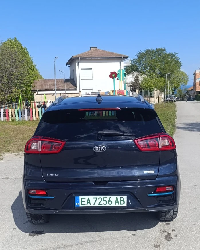 Kia Niro Executive line 64 kWh, Термопомпа , снимка 5 - Автомобили и джипове - 54399887