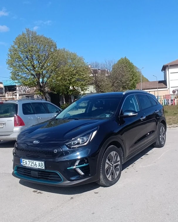 Kia Niro Executive line 64 kWh, Термопомпа , снимка 2 - Автомобили и джипове - 54399887