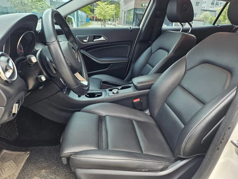 Mercedes-Benz GLA GLA220| 184к.с.| ВКЛ.ТЕХНОТЕСТ, снимка 13 - Автомобили и джипове - 55563647