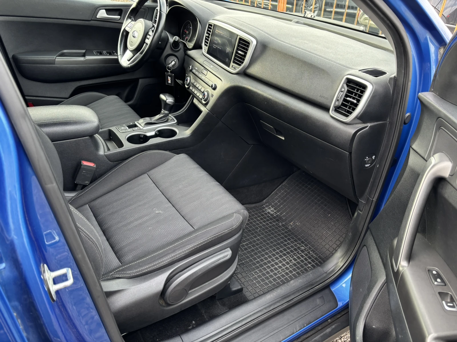 Kia Sportage 1, 6D 2WD 7AT "LX" - изображение 8