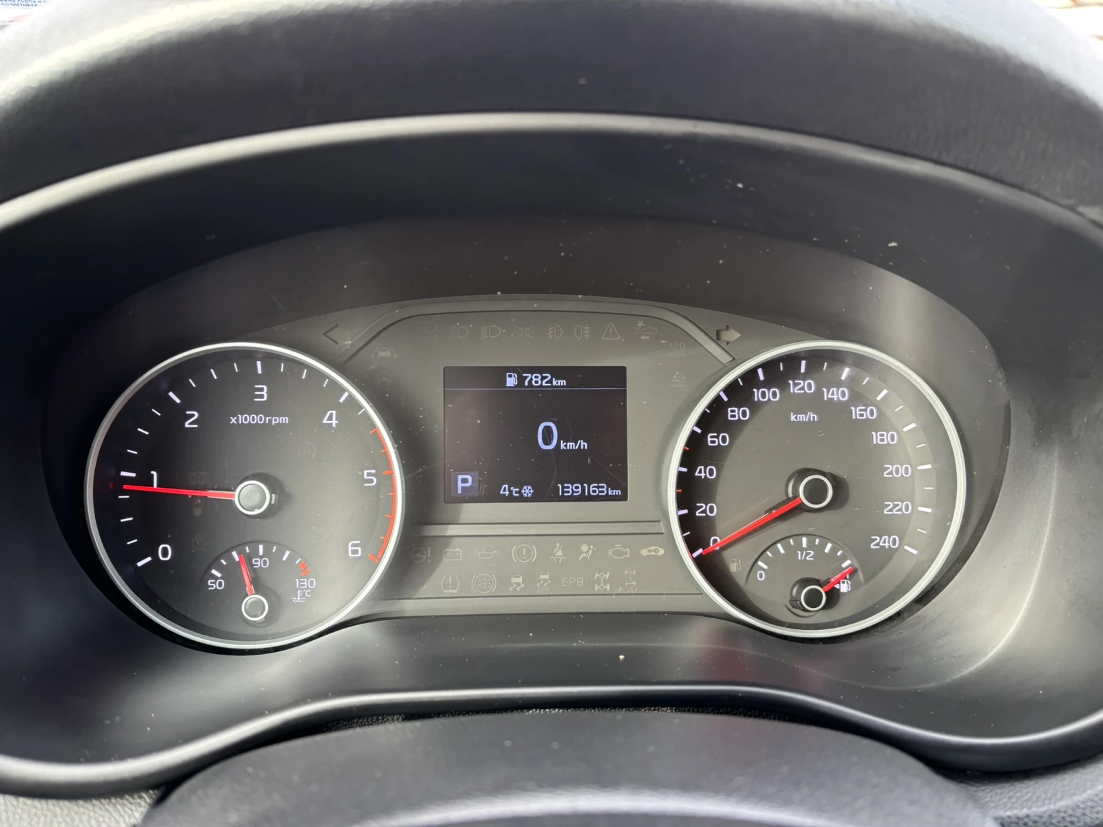 Kia Sportage 1, 6D 2WD 7AT "LX" - изображение 9