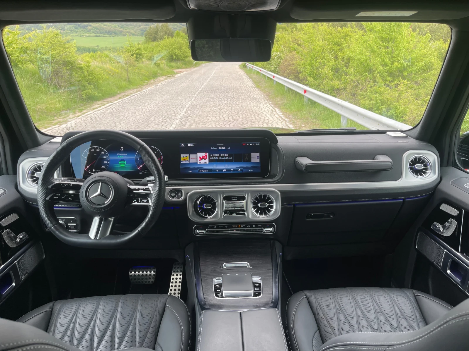 Mercedes-Benz G 63 AMG 450 Diesel AMG* 6.3 OPTIC* 22* KEYLESS* 360CAM, снимка 4 - Автомобили и джипове - 54696642