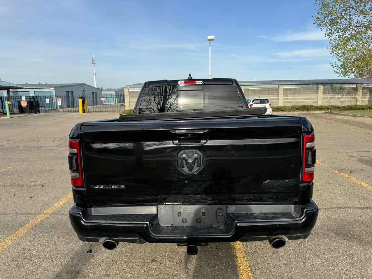 Dodge RAM 1500 Laramie| ГОЛЯМА НАВИГАЦИЯ| ПАНО| ПОДГРЕВ| CARFX, снимка 4 - Автомобили и джипове - 54567765