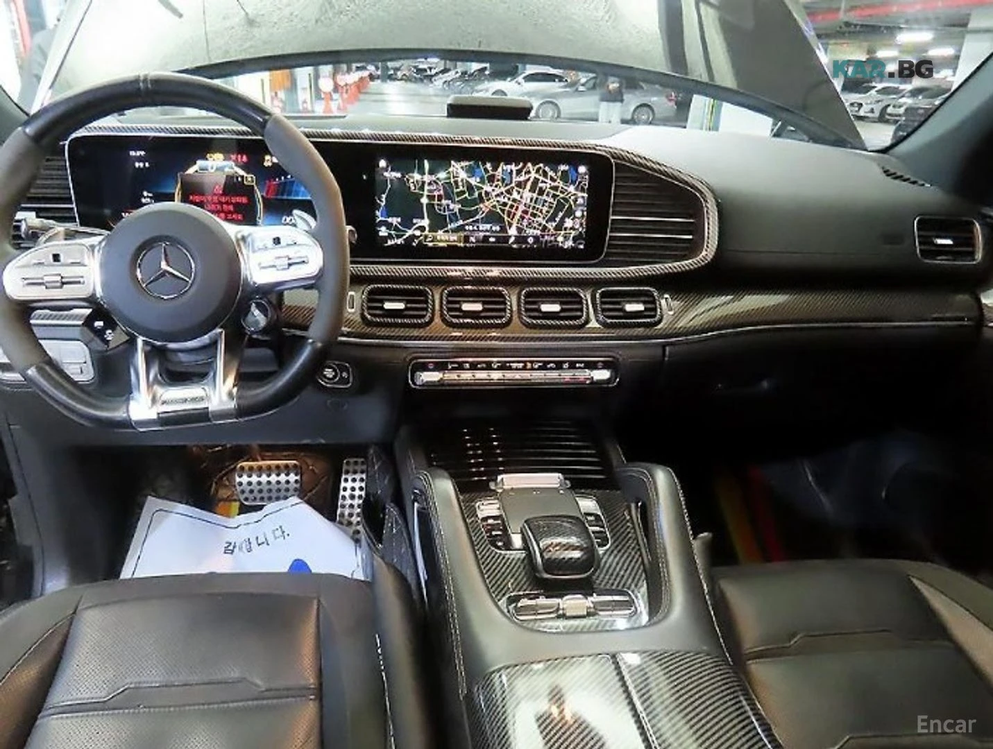 Mercedes-Benz GLE 53 4MATIC CARBON/KEYLESS/DISTRONIC/PANO, снимка 10 - Автомобили и джипове - 54701432