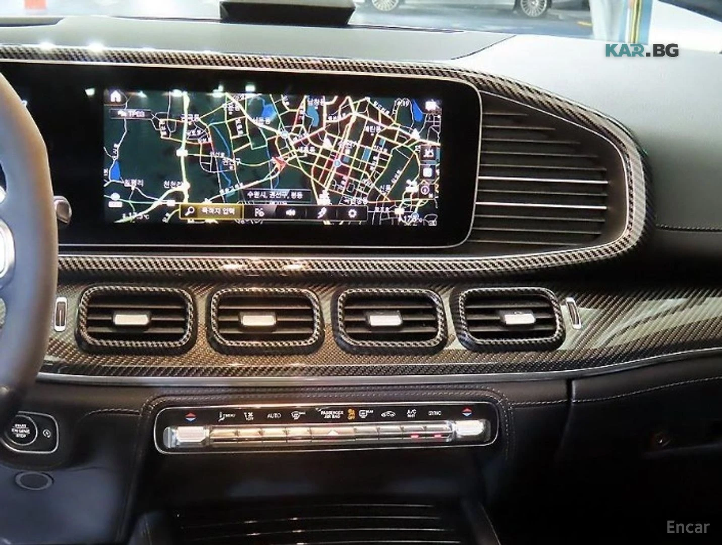 Mercedes-Benz GLE 53 4MATIC CARBON/KEYLESS/DISTRONIC/PANO, снимка 11 - Автомобили и джипове - 54701432