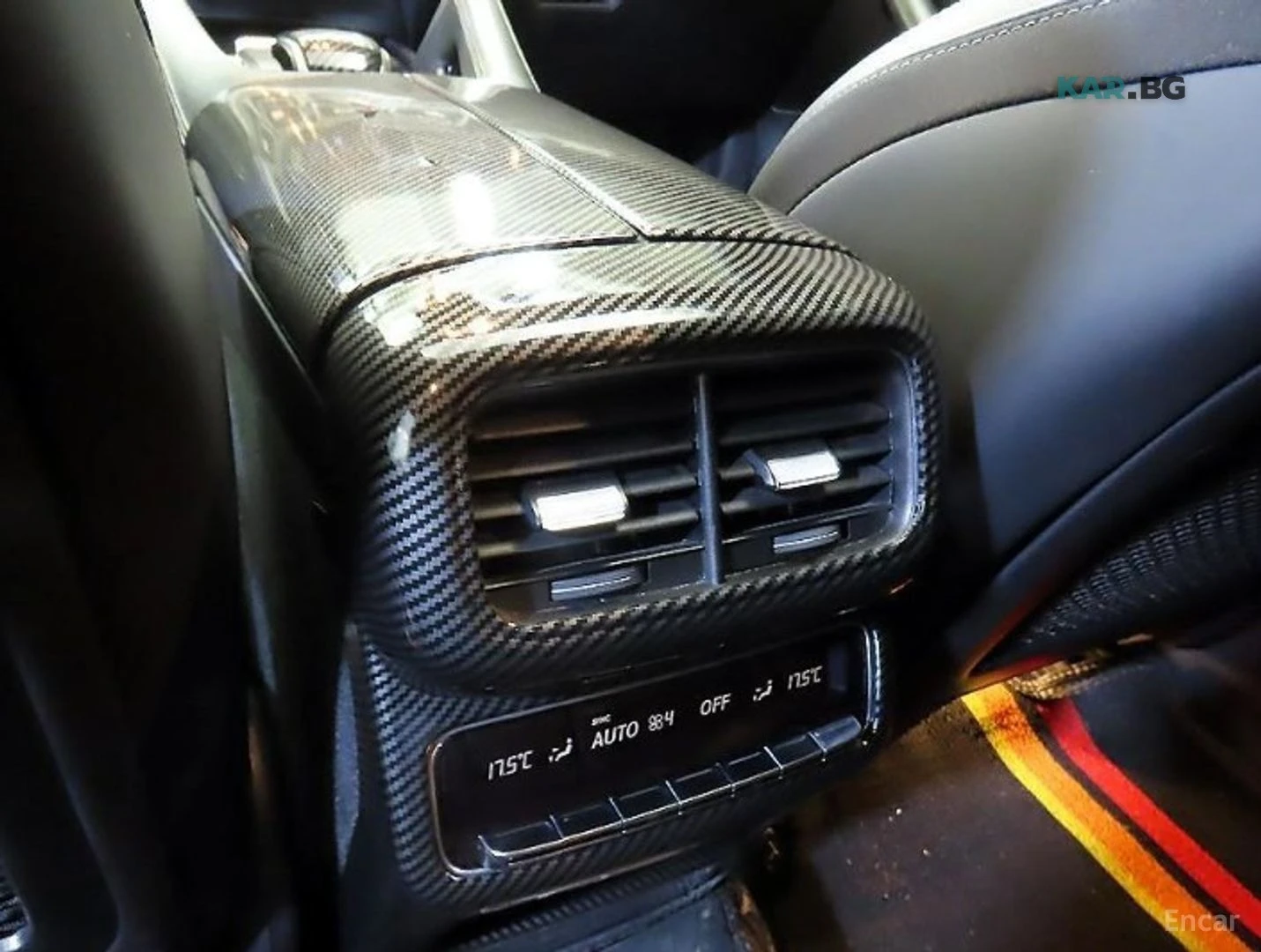 Mercedes-Benz GLE 53 4MATIC CARBON/KEYLESS/DISTRONIC/PANO, снимка 14 - Автомобили и джипове - 54701432