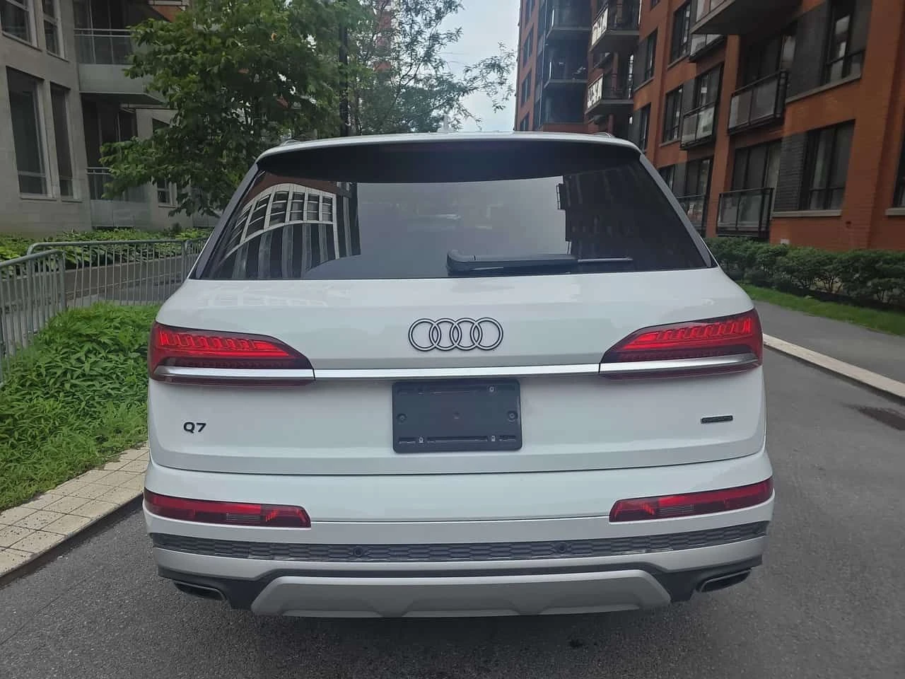 Audi Q7 * 45 TFSI quattro * CARFAX * БЕЗ ПЪРВОНАЧАЛНА ВНОС, снимка 4 - Автомобили и джипове - 55025478