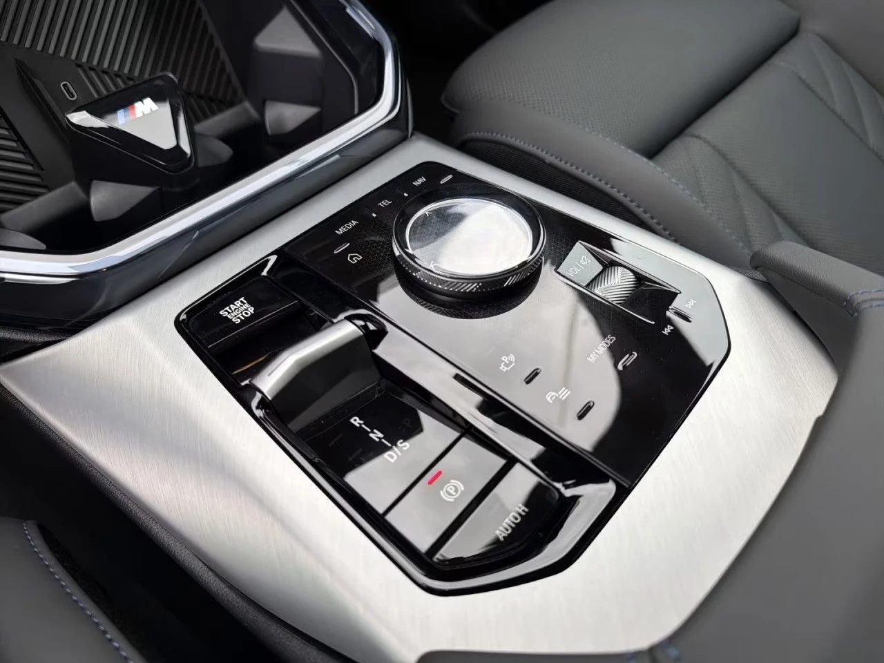 BMW X3 M50 XDRIVE SHADOW-LINE H/K 360-CAM HEAD-UP, снимка 7 - Автомобили и джипове - 55148735