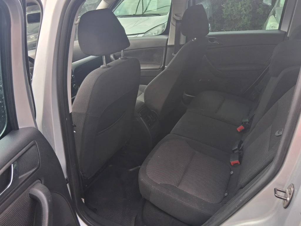 Skoda Yeti, снимка 9 - Автомобили и джипове - 55500564
