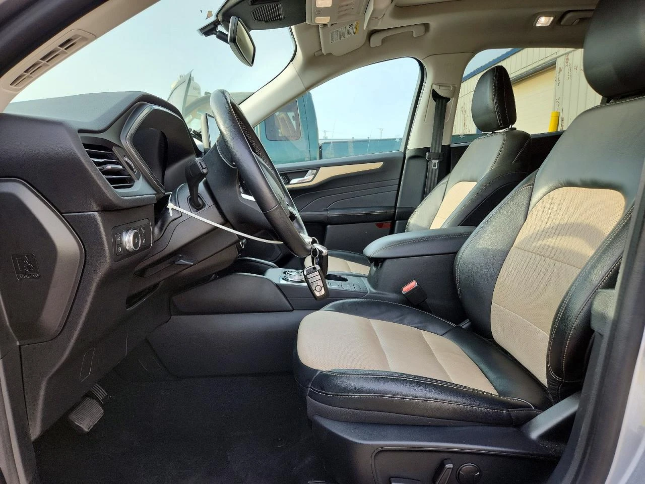Ford Escape 2.5l Titanium, снимка 7 - Автомобили и джипове - 55994445