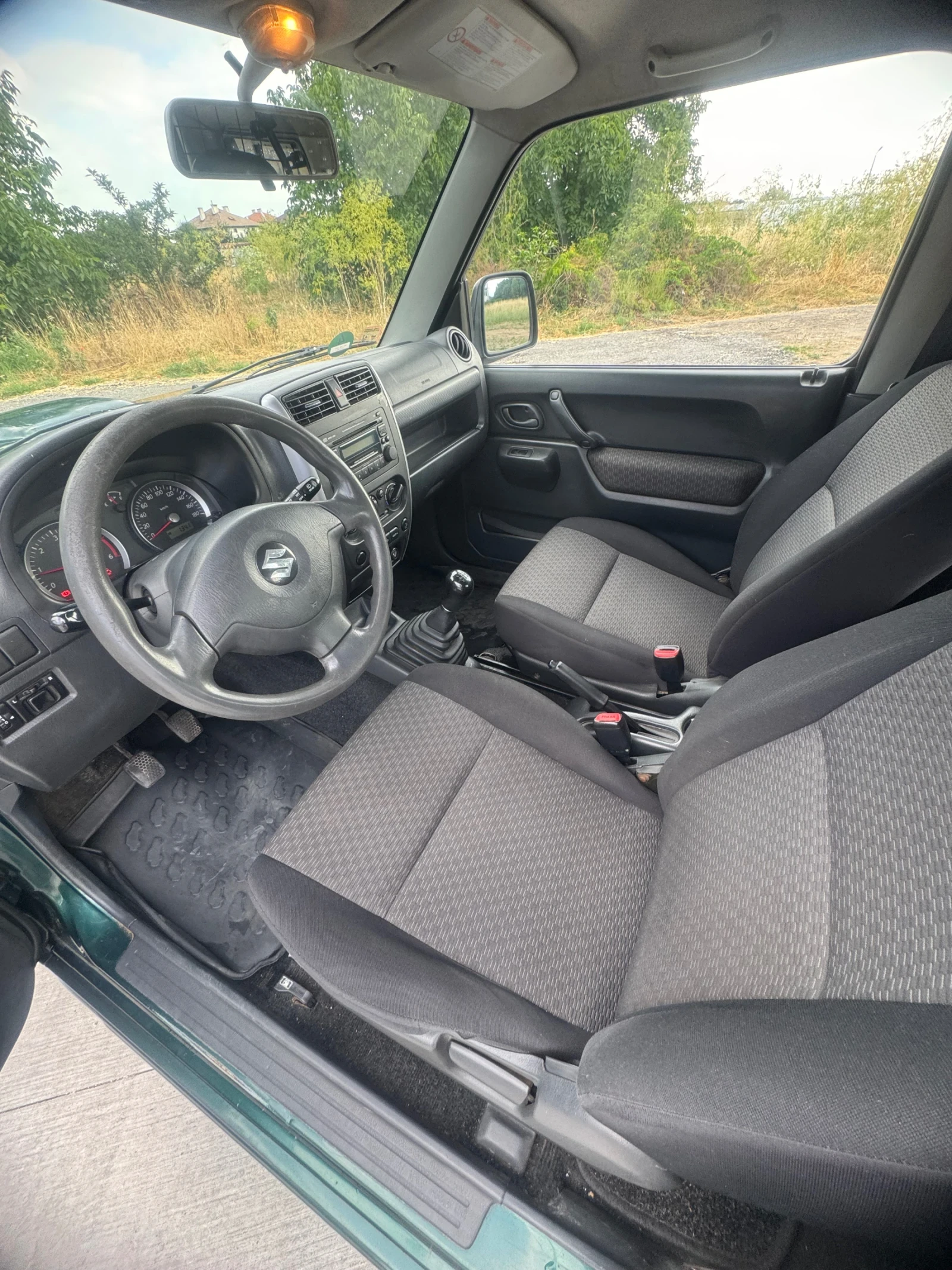 Suzuki Jimny 1.5 Дизел, снимка 11 - Автомобили и джипове - 56210173