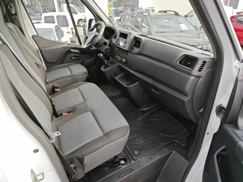 Renault Master 2.3dCi 136k.c L2H2, снимка 10 - Бусове и автобуси - 48365913