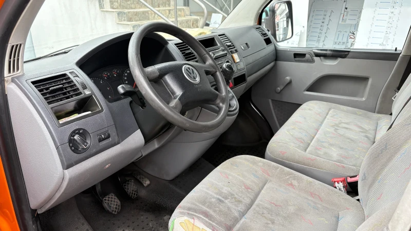 VW T5 1, 9 TDI, снимка 12 - Бусове и автобуси - 53566602