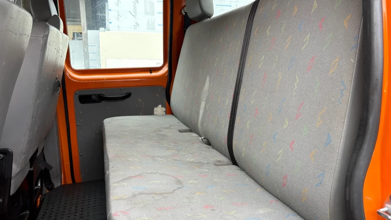 VW T5 1, 9 TDI, снимка 13 - Бусове и автобуси - 53566602