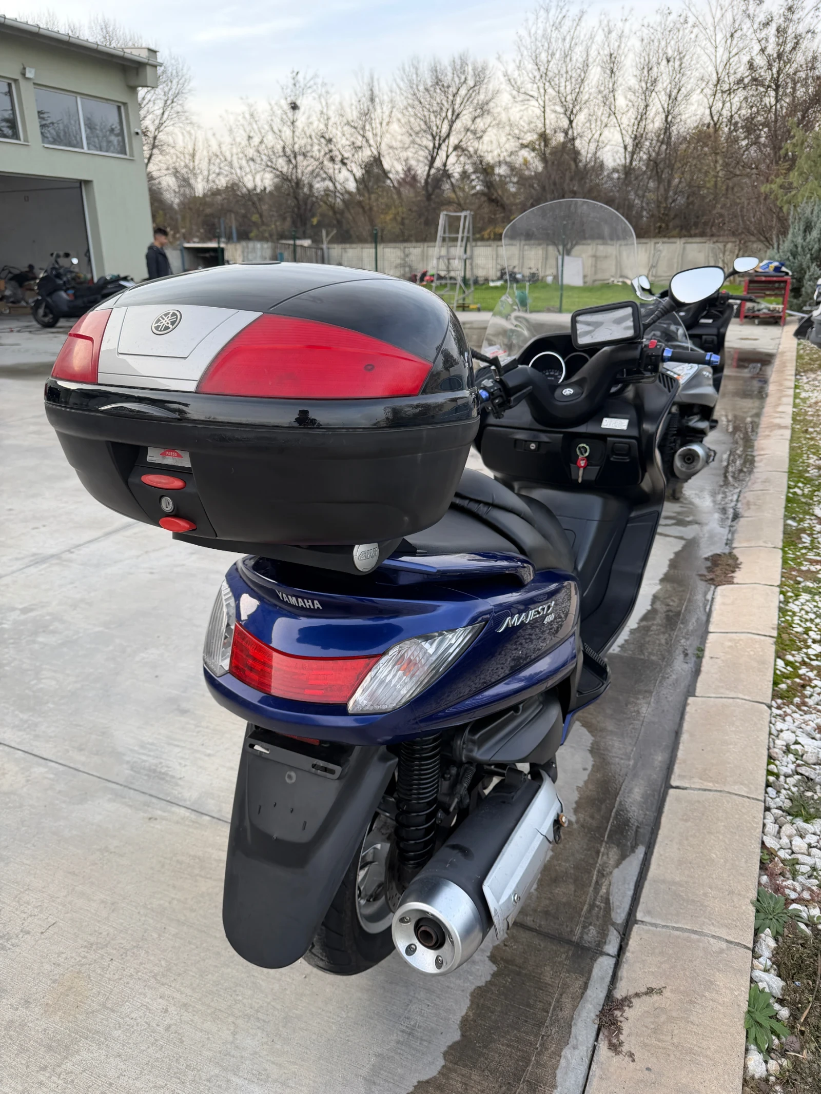 Yamaha Majesty 400  3  |    | Mobile.bg   12