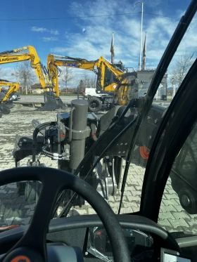 Телескопичен товарач Ausa T235H, снимка 10