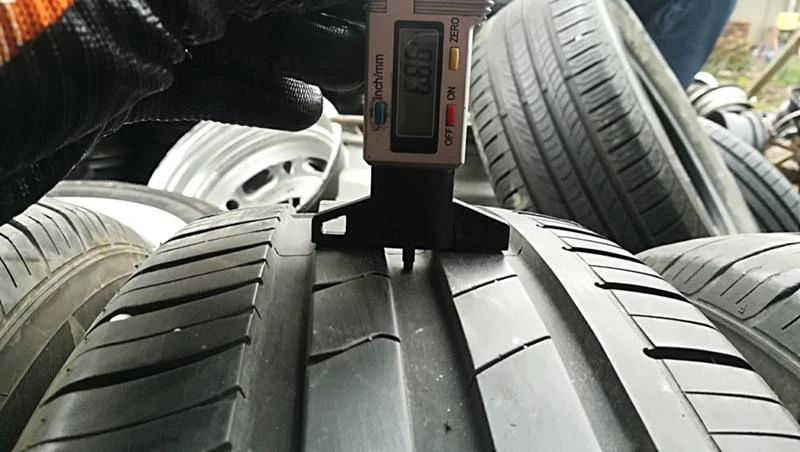 Гуми Летни 215/65R15, снимка 4 - Гуми и джанти - 25327232