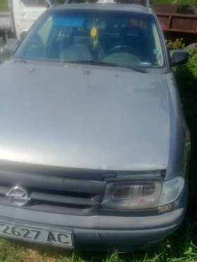 Opel Astra, снимка 1