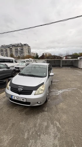 Toyota Corolla verso, снимка 1