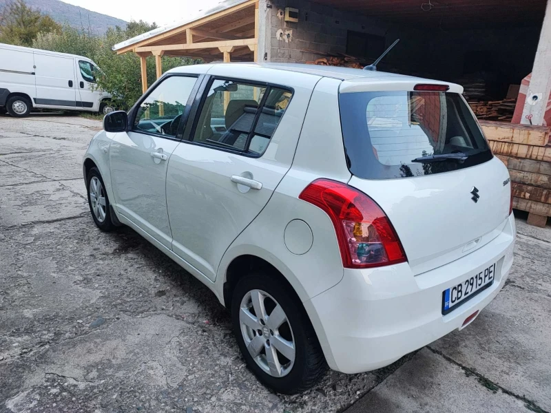 Suzuki Swift, снимка 14 - Автомобили и джипове - 47241127