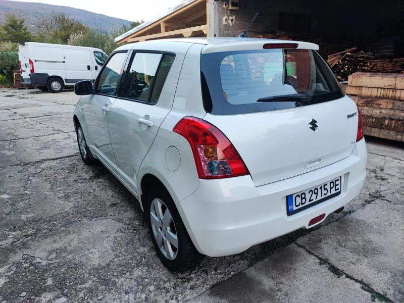 Suzuki Swift, снимка 11 - Автомобили и джипове - 47241127