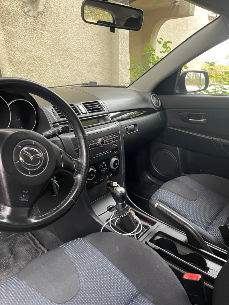 Mazda 3, снимка 2 - Автомобили и джипове - 47605296