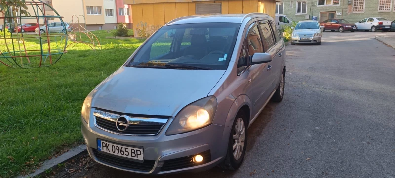 Opel Zafira, снимка 6 - Автомобили и джипове - 47679716