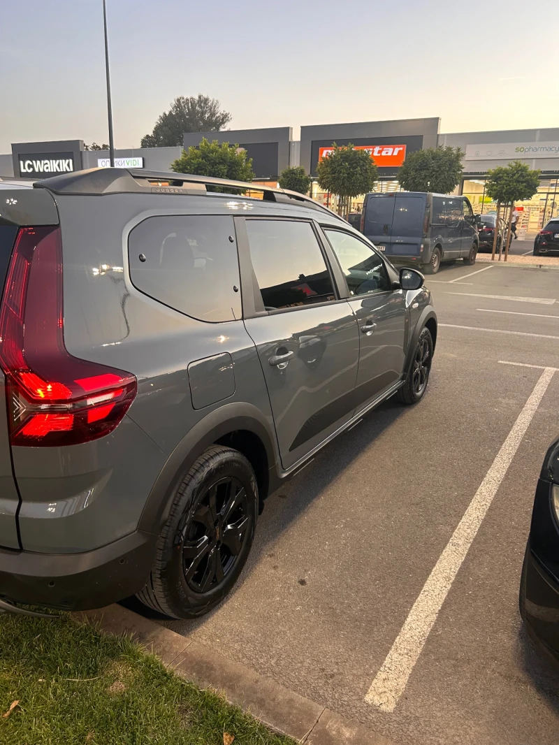 Dacia Jogger 1.0i НОВ АВТОМОБИЛ TURBO LPG Камера, снимка 3 - Автомобили и джипове - 47757121