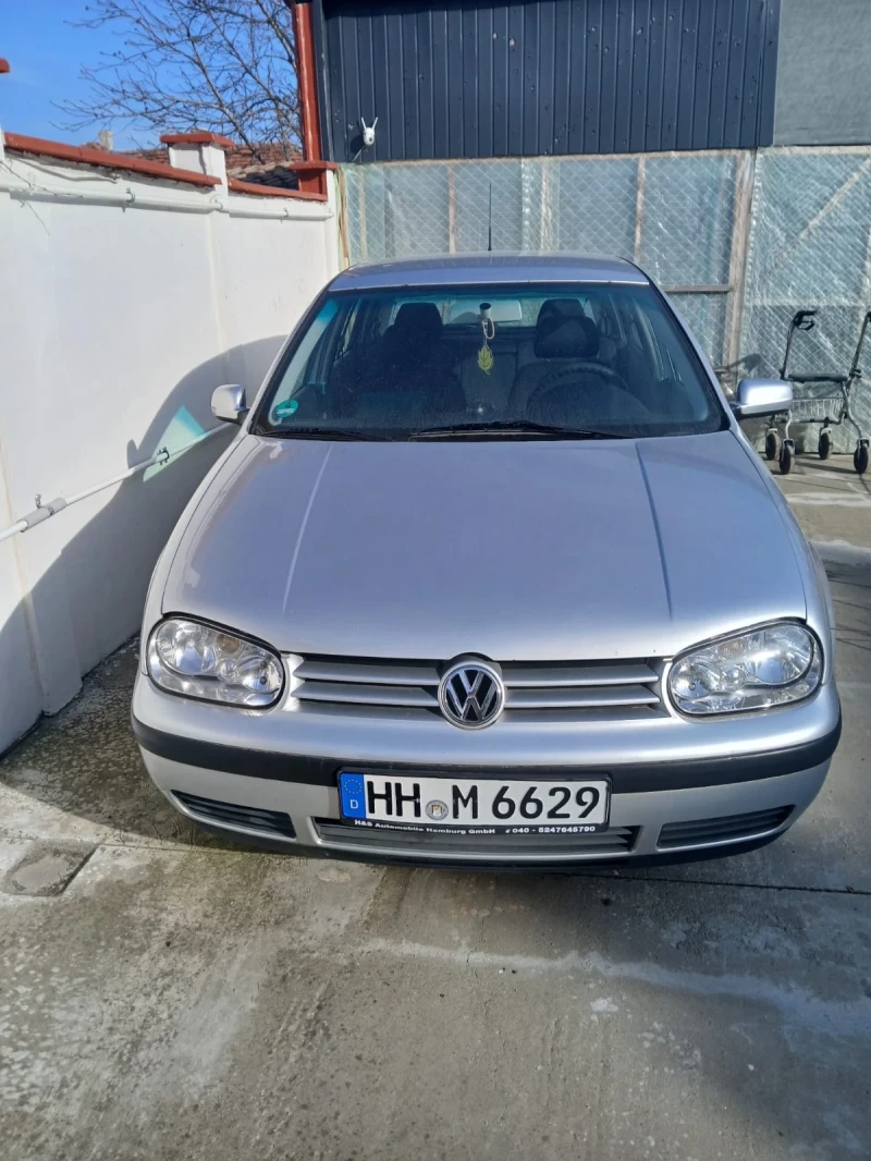 VW Golf, снимка 1 - Автомобили и джипове - 49148092