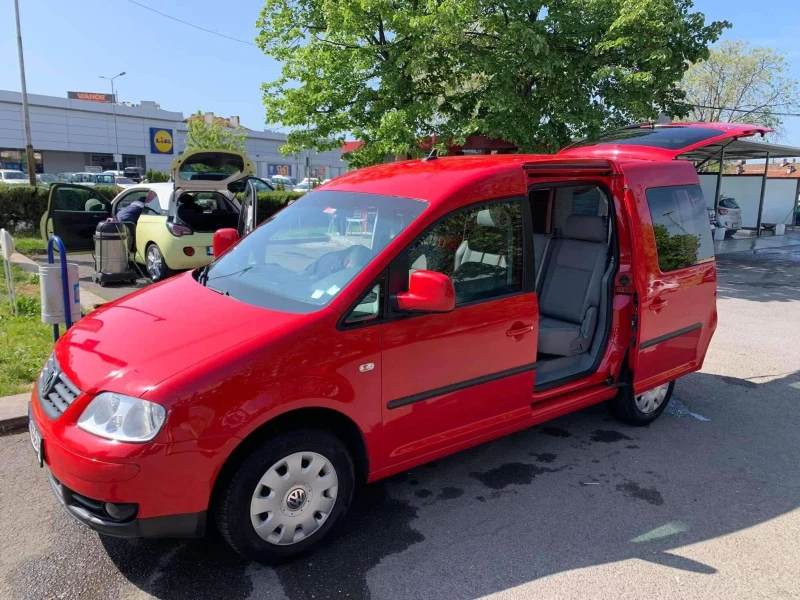 VW Caddy, снимка 4 - Автомобили и джипове - 49417026