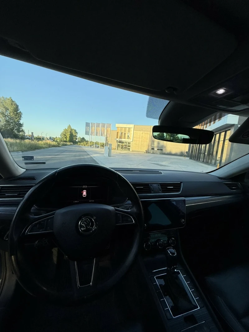 Skoda Superb 2.0TDI DSG, снимка 6 - Автомобили и джипове - 52967288